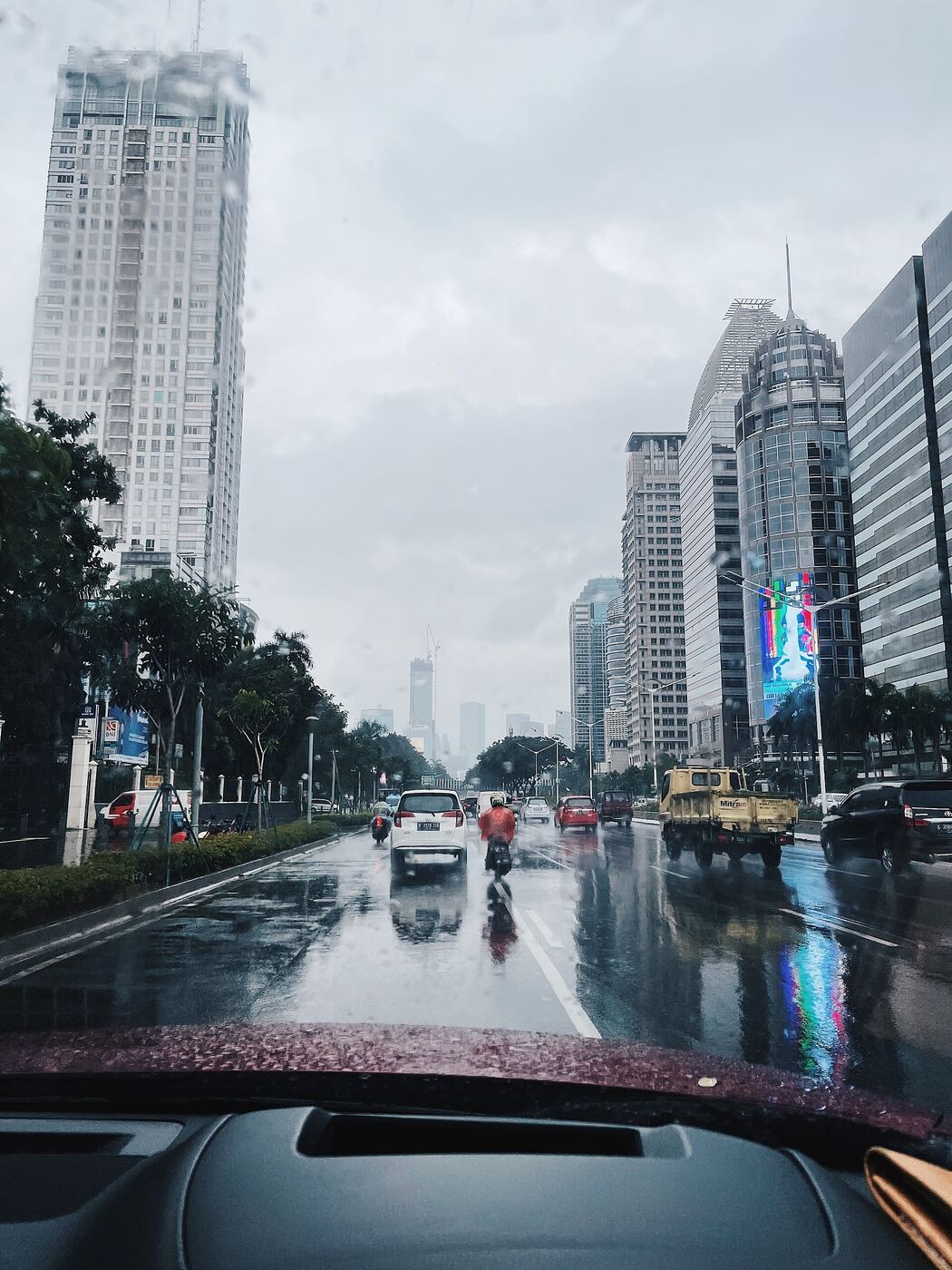 Visiting East Jakarta in the Rainy Season (Oct–Apr)