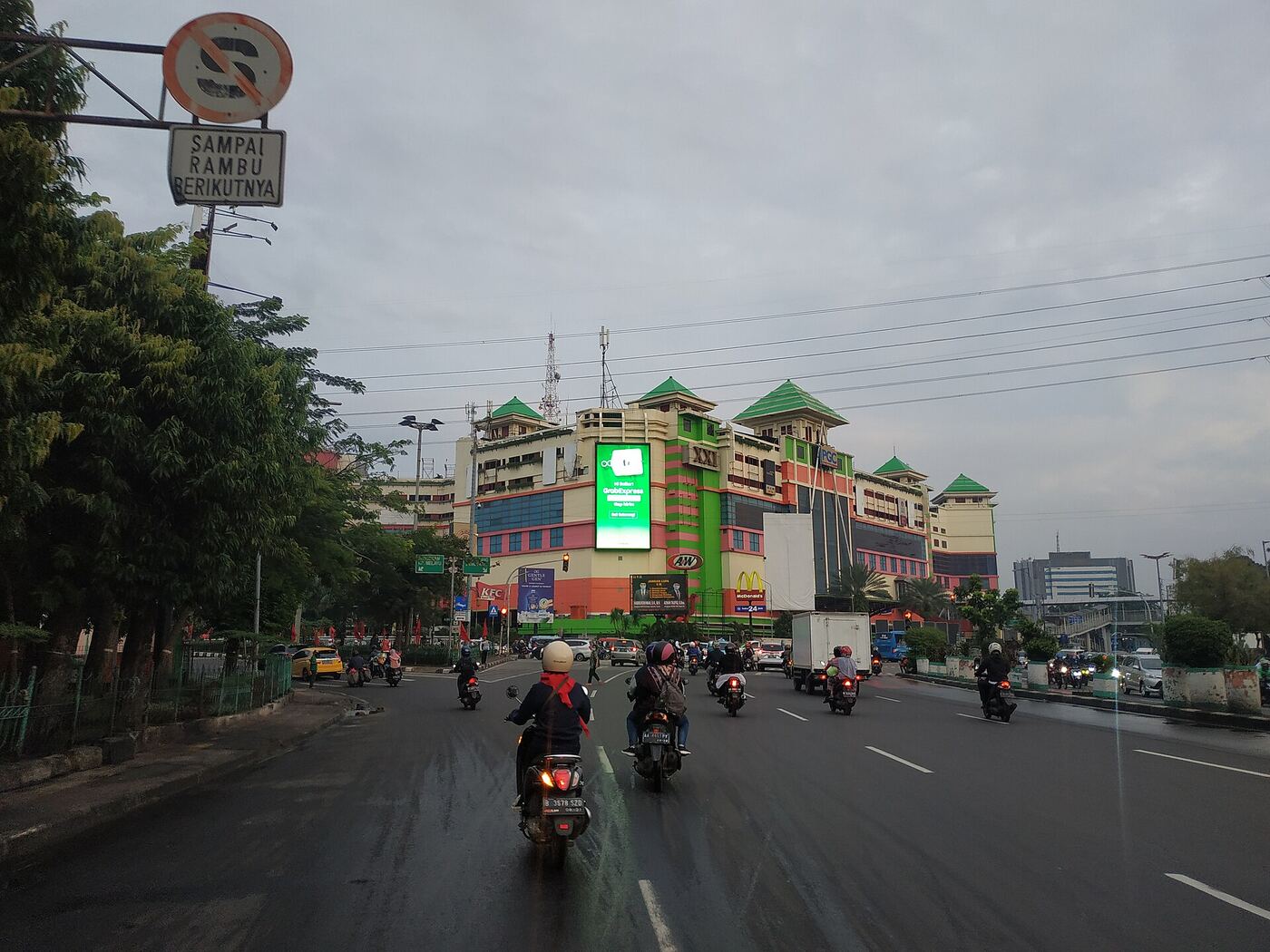 Shopping in East Jakarta: Markets and Malls